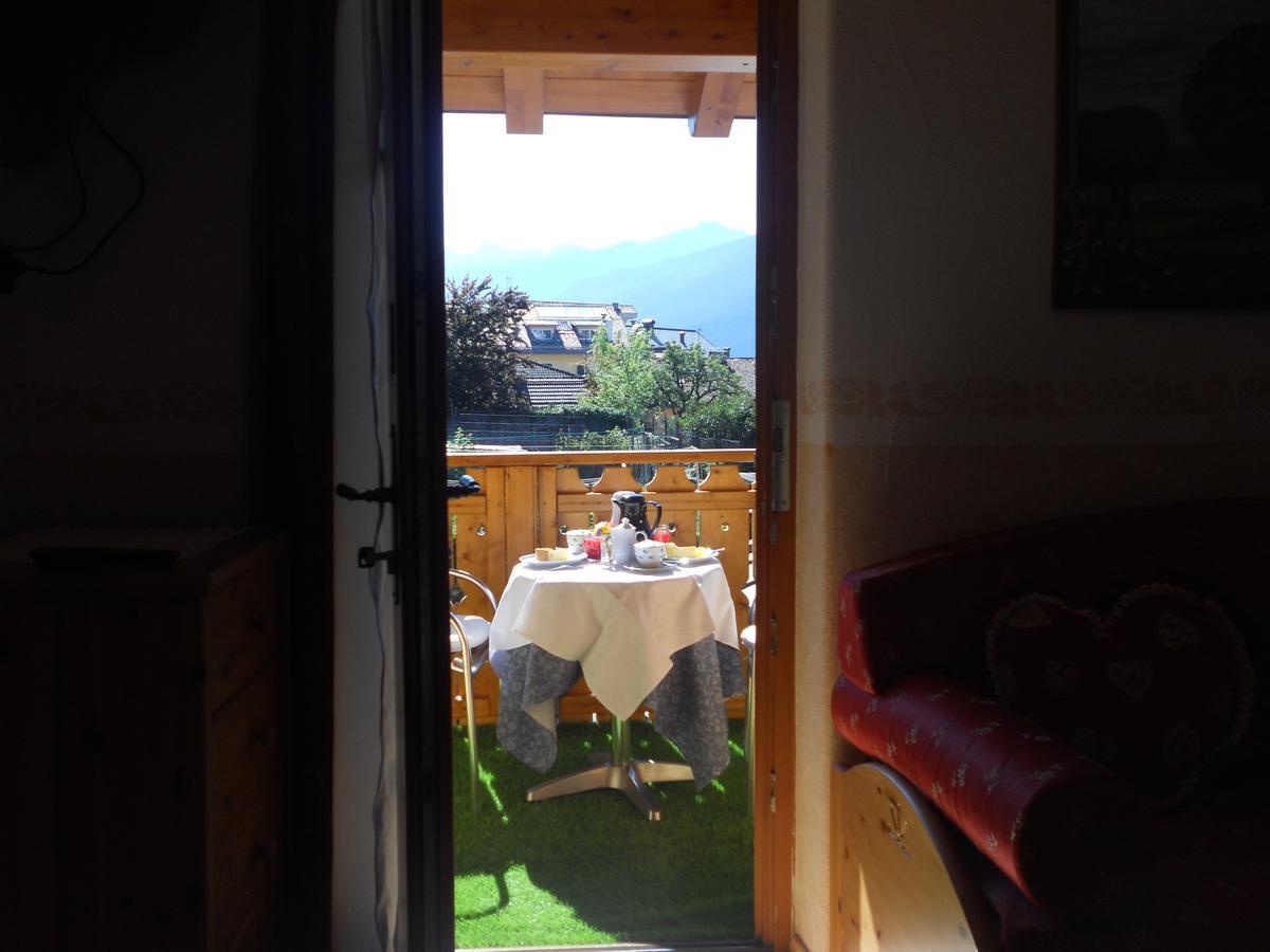 Hotel Garni Salvanel Cavalese Exterior photo